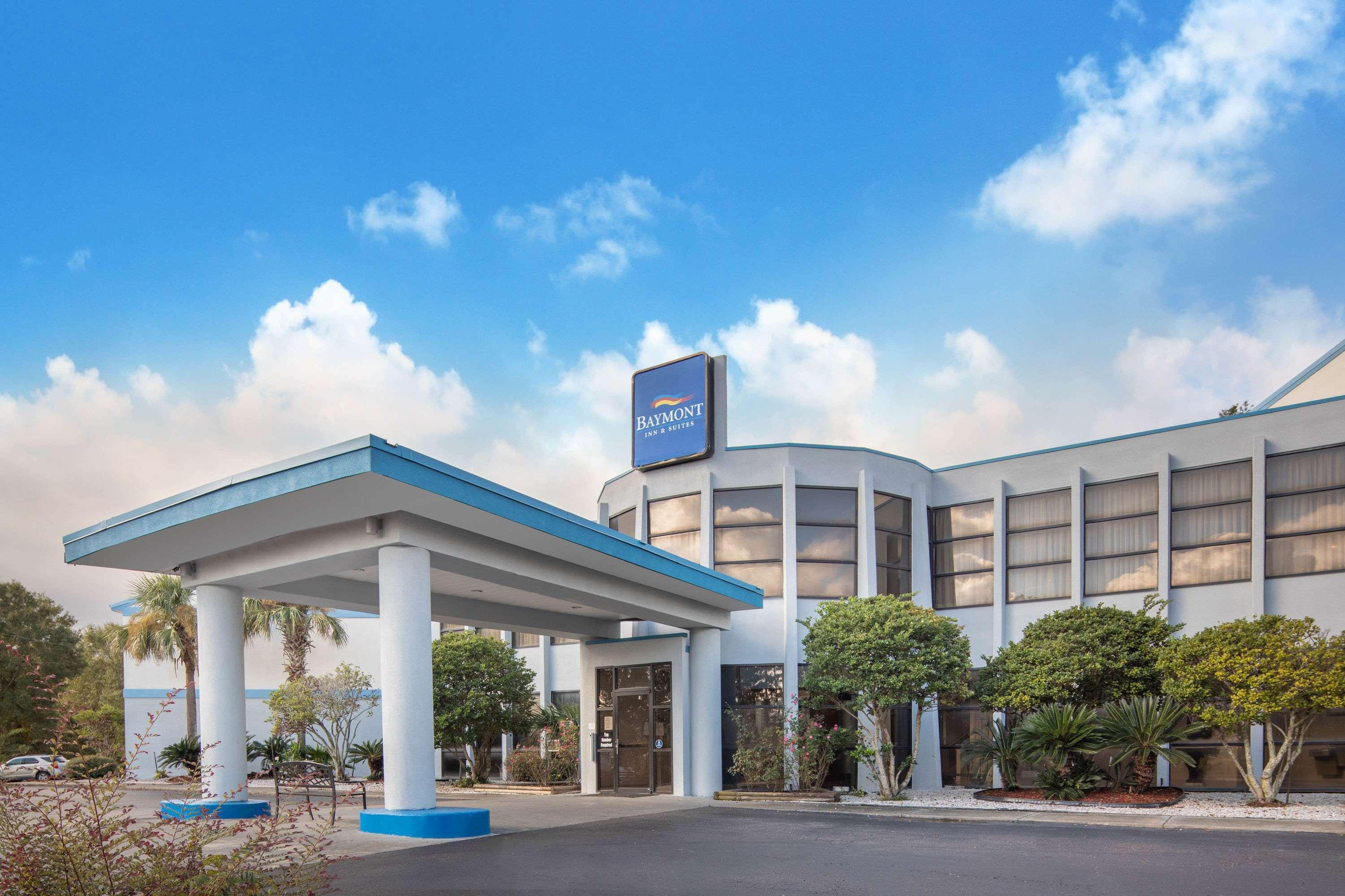 Baymont By Wyndham Laurel Hotel Bagian luar foto