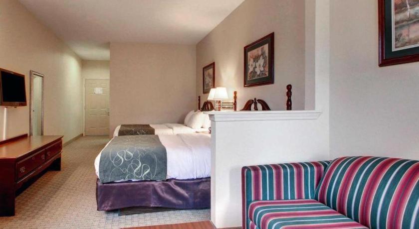 Baymont By Wyndham Laurel Hotel Bagian luar foto
