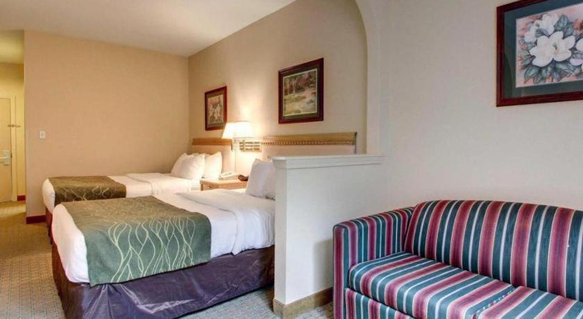 Baymont By Wyndham Laurel Hotel Bagian luar foto