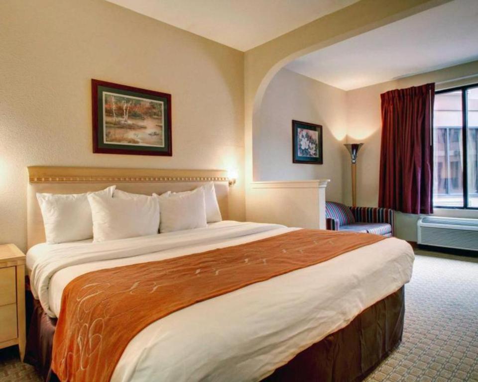 Baymont By Wyndham Laurel Hotel Bagian luar foto